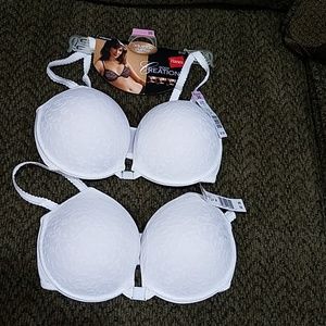 Hanes Bra's New With Tags 34D